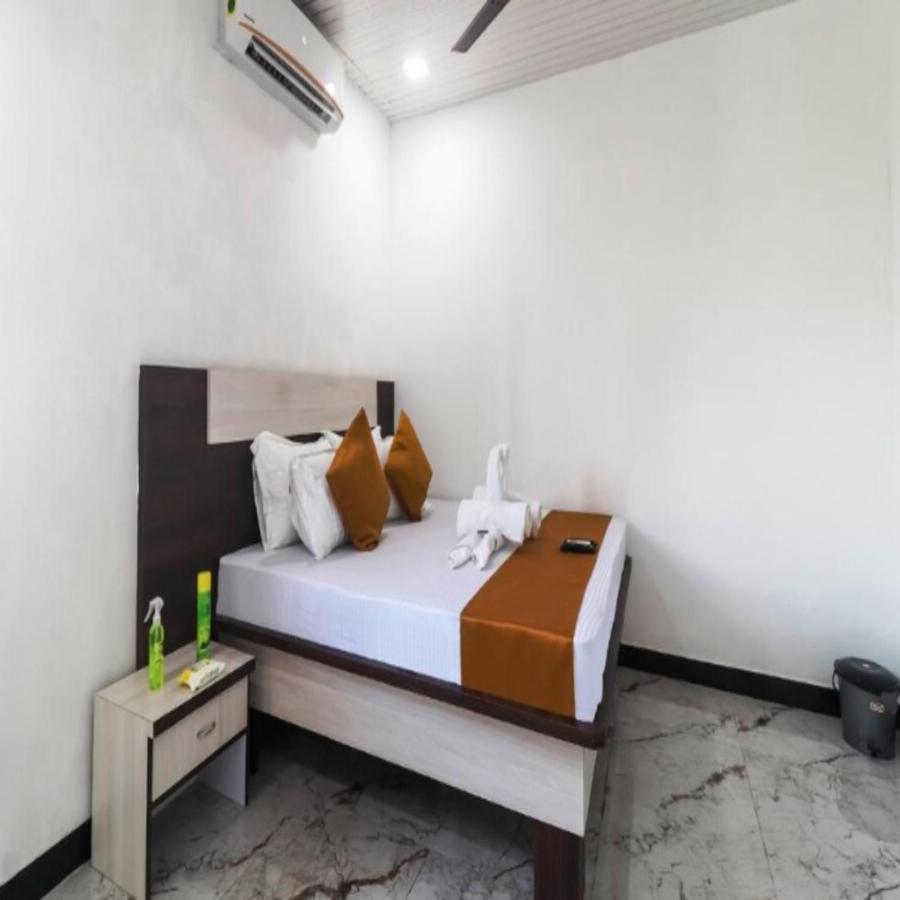Hotel Sai Siddhi Inn - Midc Industrial Area, Mahape Nova Bombaim Exterior foto
