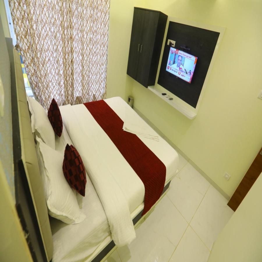 Hotel Sai Siddhi Inn - Midc Industrial Area, Mahape Nova Bombaim Exterior foto